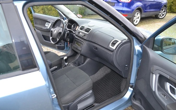 Skoda Fabia cena 12500 przebieg: 239400, rok produkcji 2007 z Czechowice-Dziedzice małe 92
